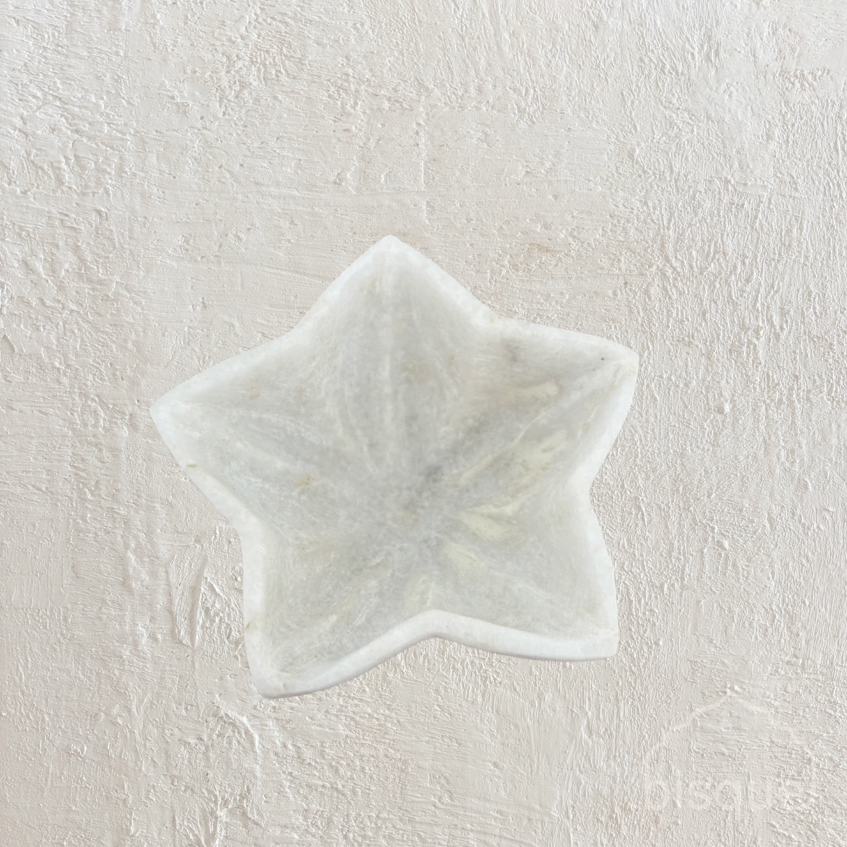 'Mishka' Carved White Marble Flower Bowl