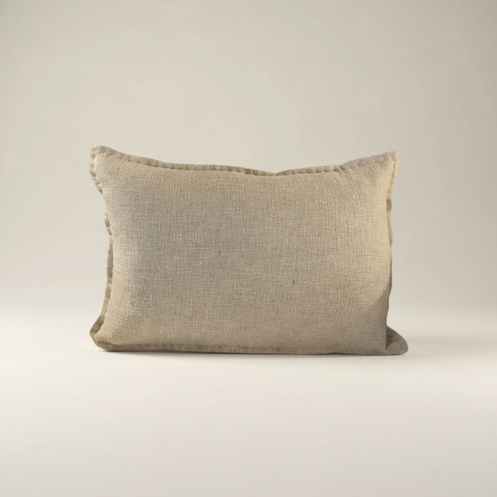 Cushion: TALULLA2. HEAVY SLUB LINEN WEAVE. NATURAL. 60X40CM