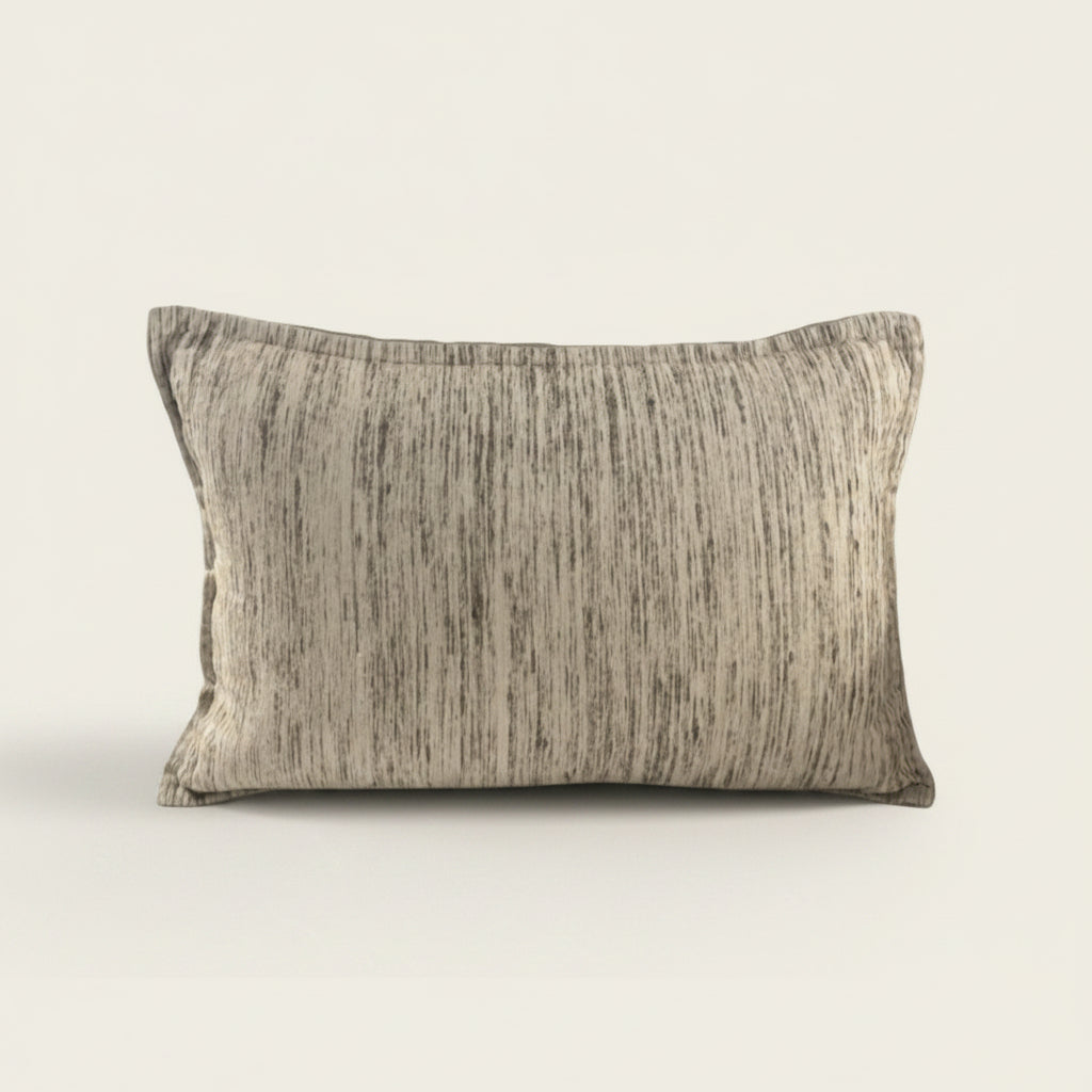 Cushion: LARISA2. SILK THREAD WEAVE. CREAM AND NATURAL. 60X40CM
