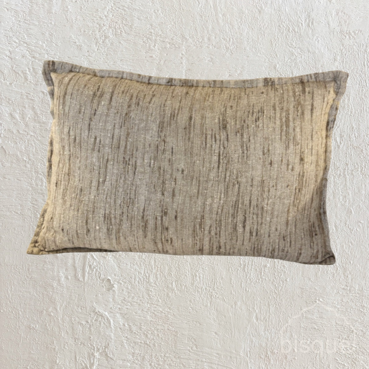 ELYNA2. SLUB WEAVE. SILK. CREAM.60X40CM CUSHION.