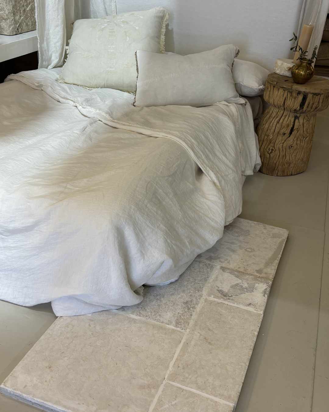 ANTONIO large marble tiles