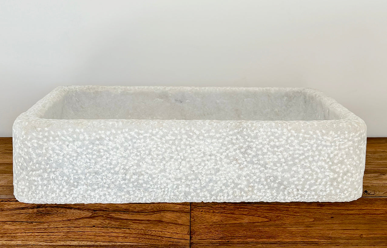 Parul : Marble Basin, 70cm White Hammered Exterior Finish