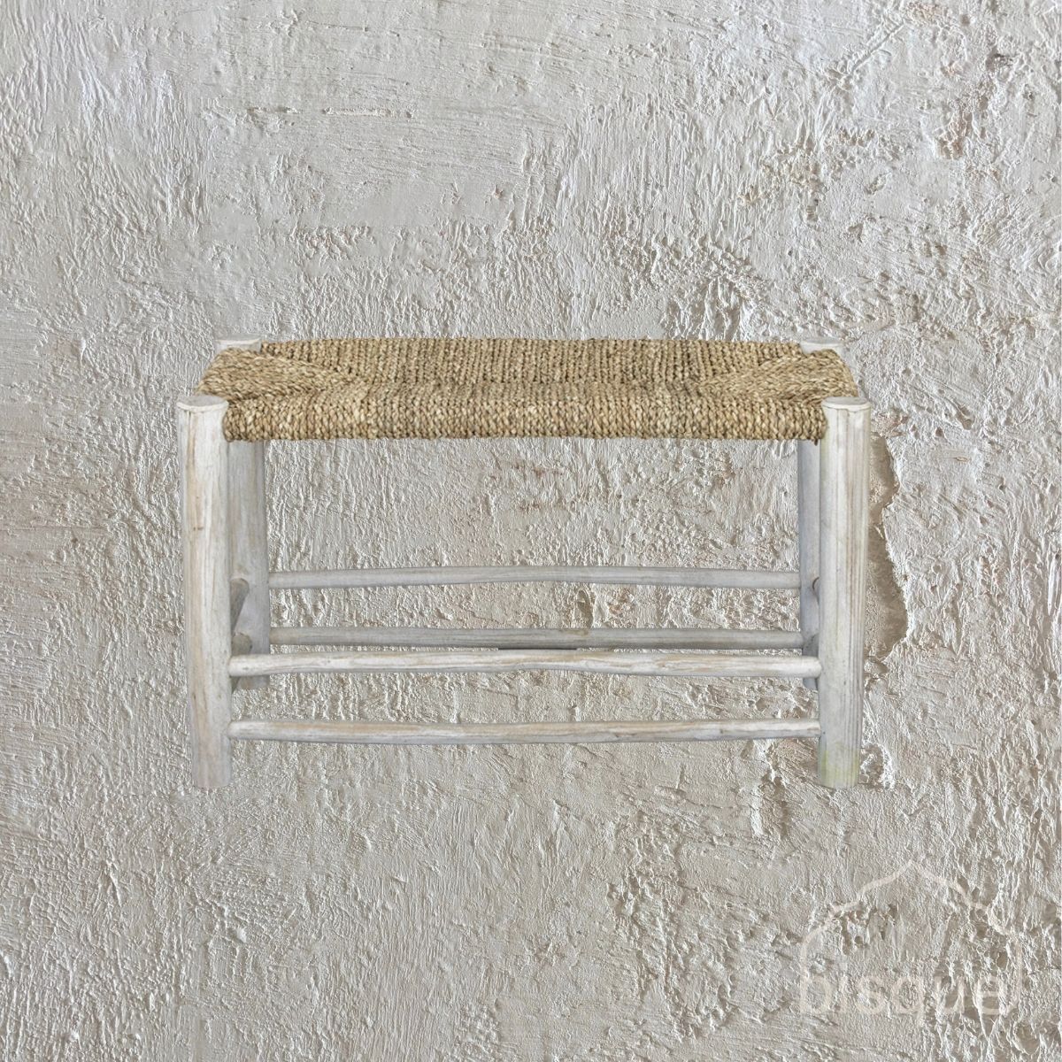 Taman : Short Seagrass Bench, Whitewashed