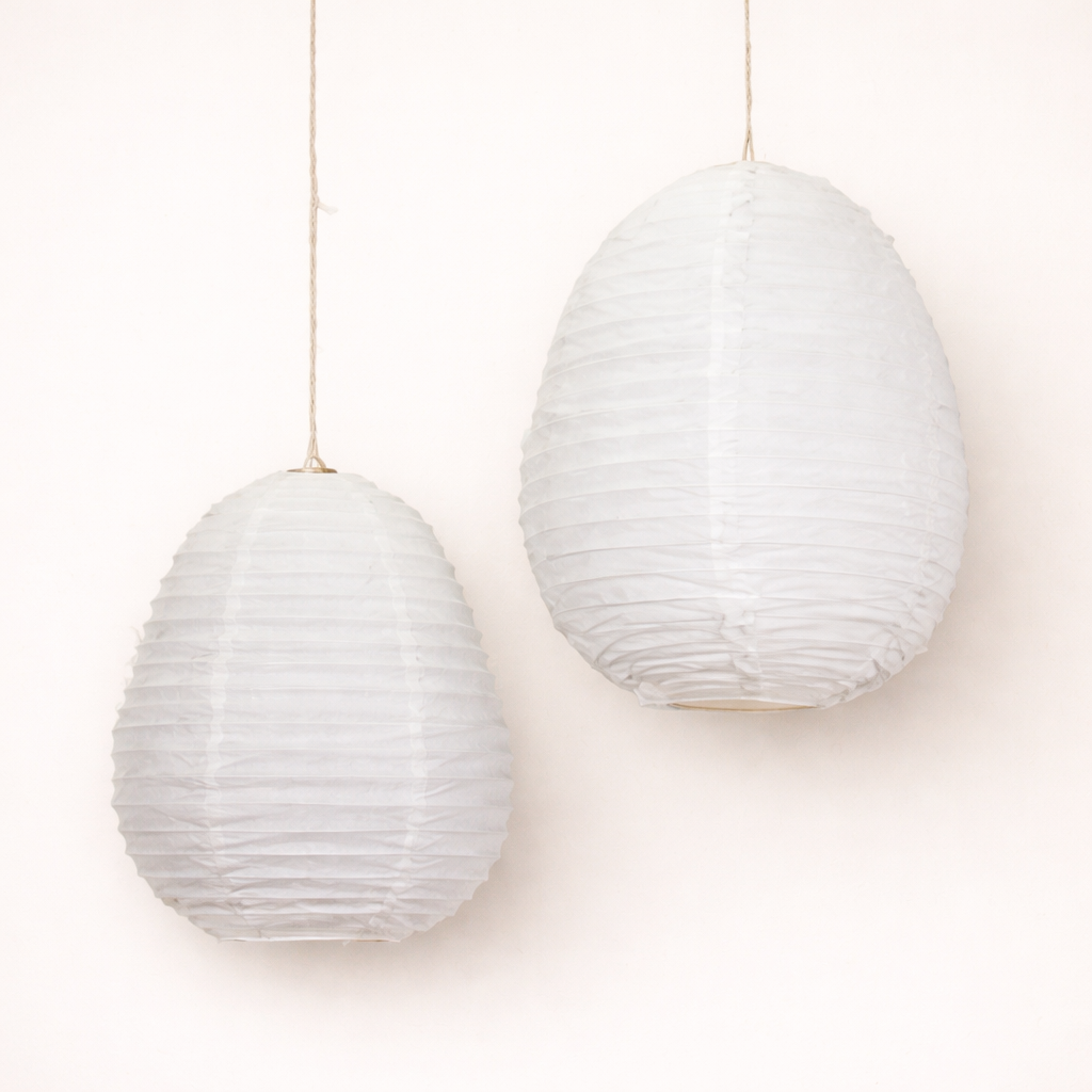 Alana : White Scalloped Linen Pendant, Large