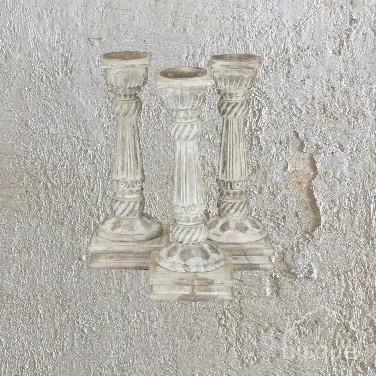 Suuti : Carved wooden candleholder