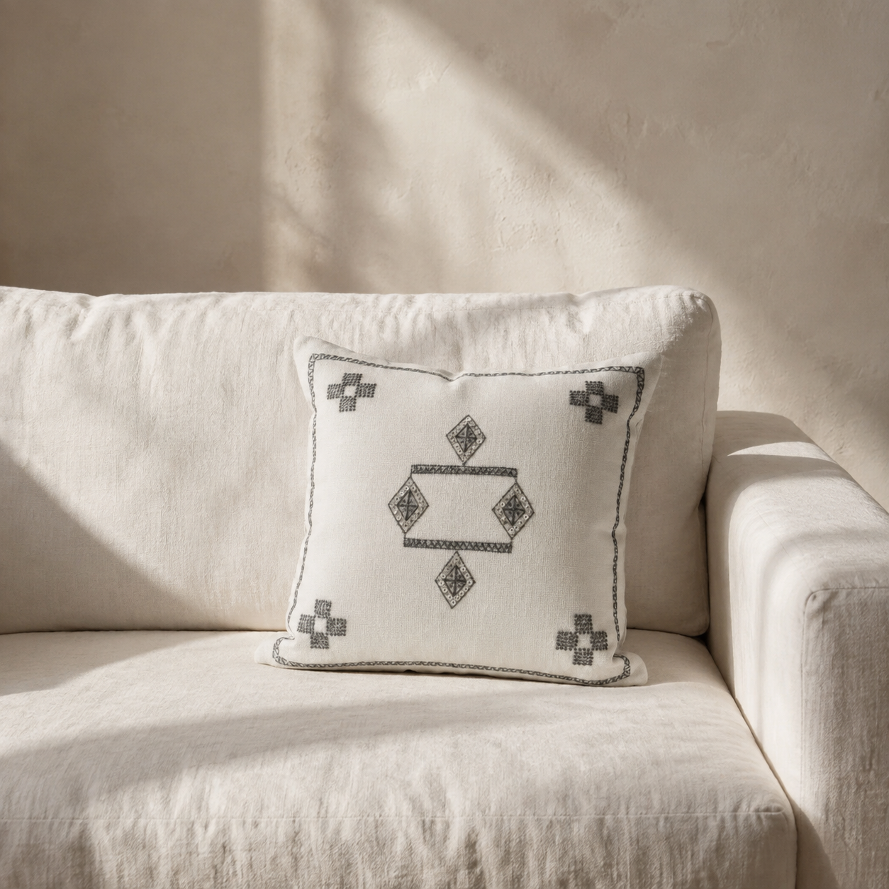 Layana : Indian Linen Cushion, Square