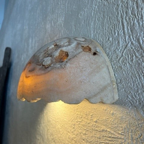 Jumbani : Onyx Wall Sconce.