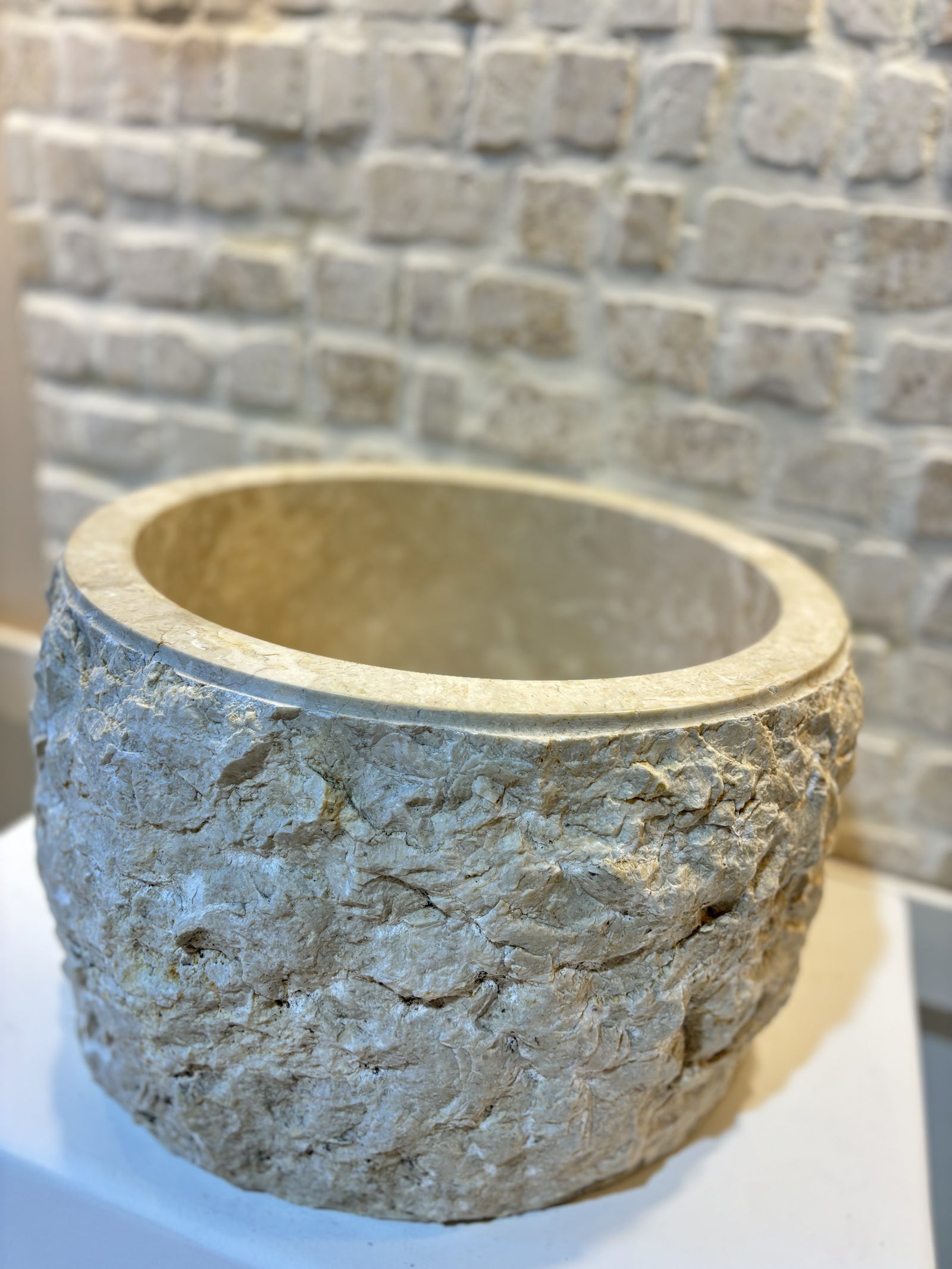 Ashon : Marble basin