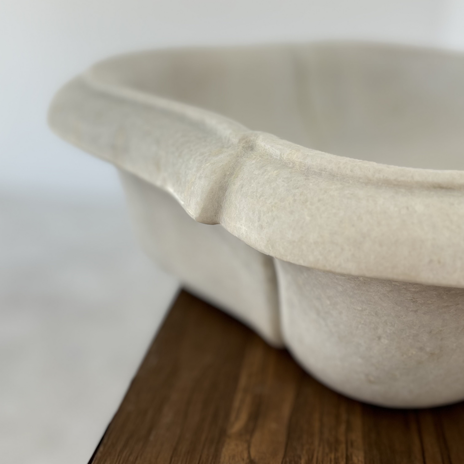 Ryka : Marble wash Basin