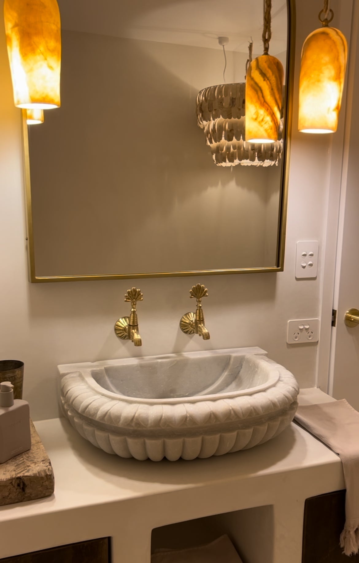 'Leni' Onyx Pendant Light