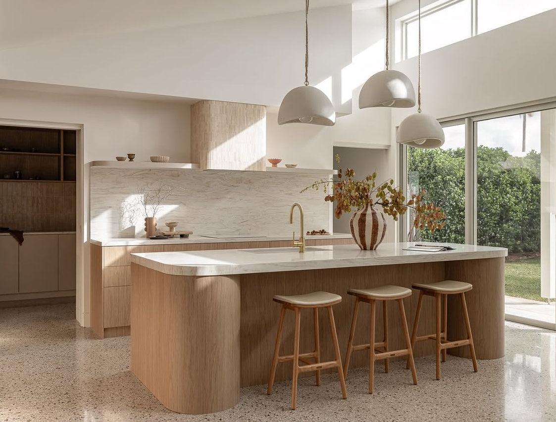 Omari : White Concrete Pendant Light.