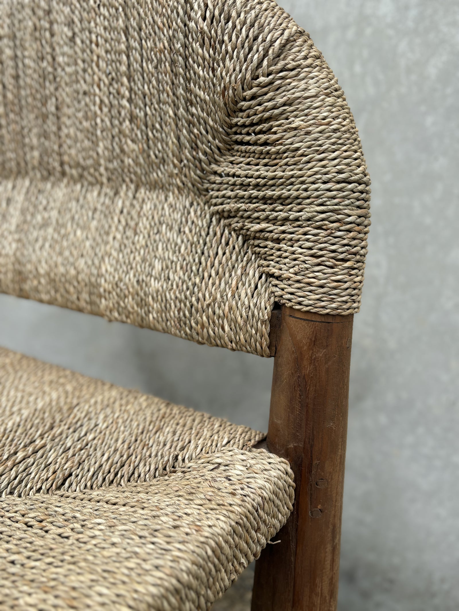 Mendong : Seagrass & Teak dining chair