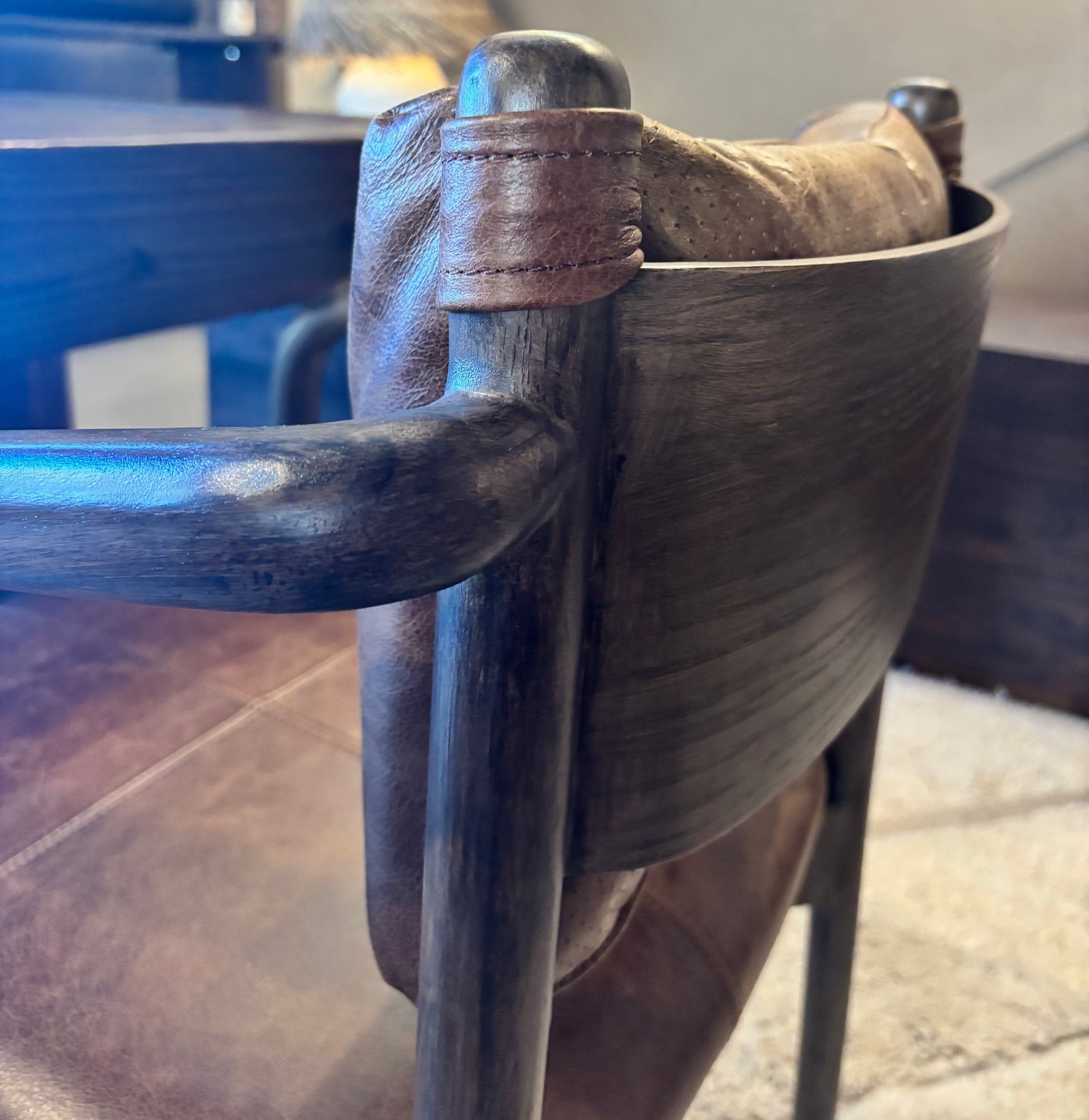 Buono : Tan Leather, Brown Rounded Wood Frame 65cm seat height Barstool