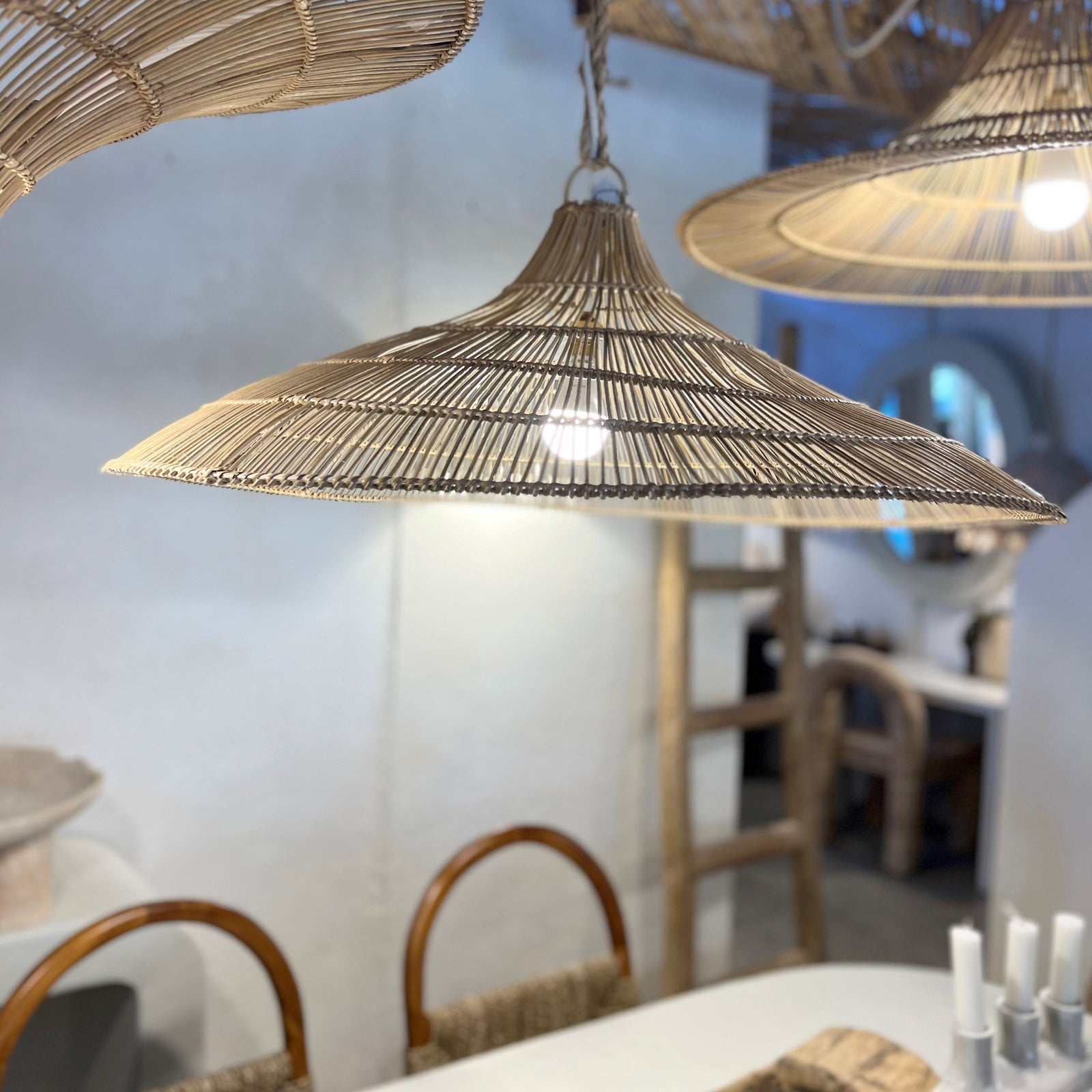 Kwani : Pendant Light