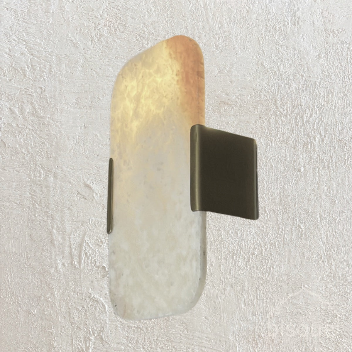 Amera : Onyx Wall Sconce