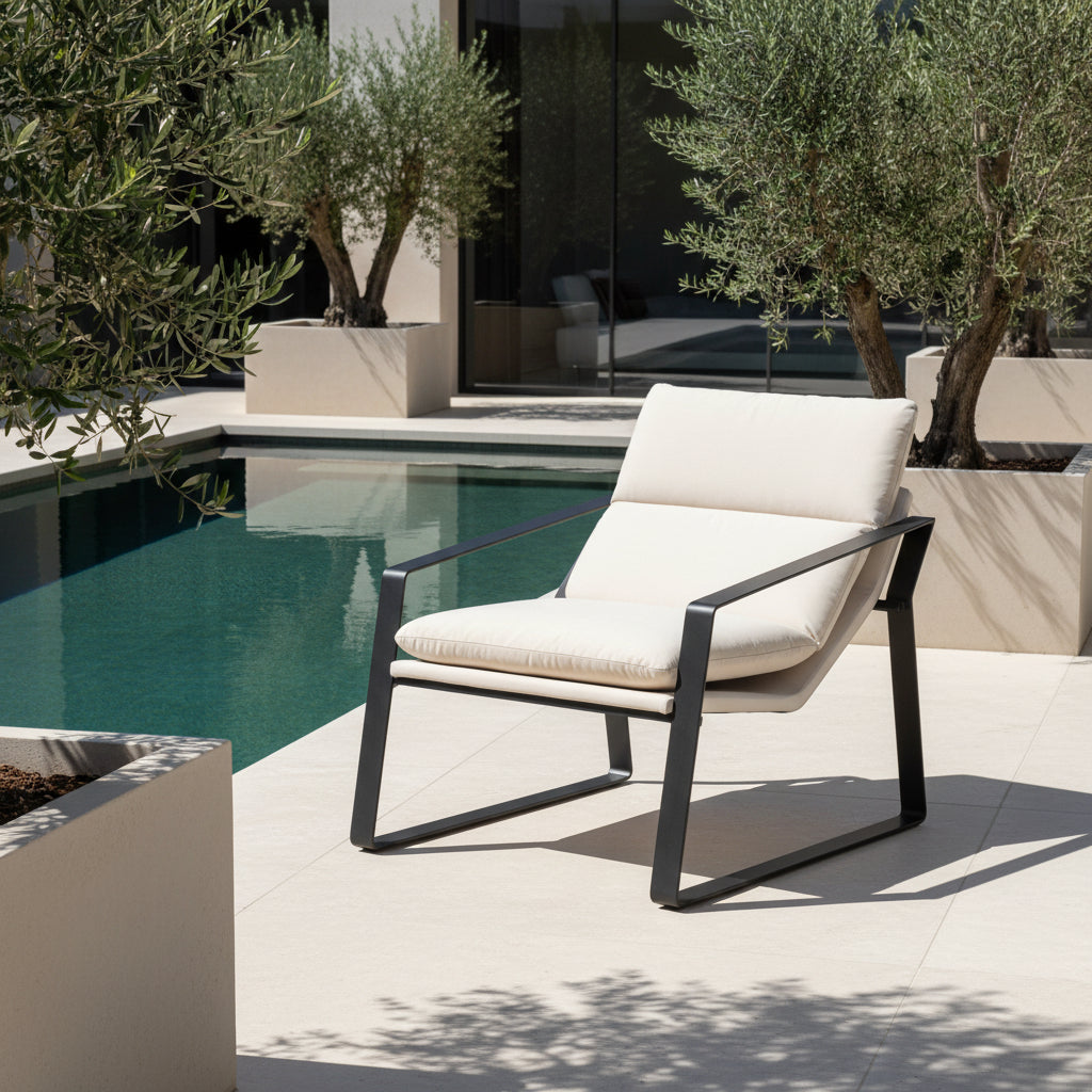 Coral : Outdoor Single Fabric Recliner, White/Black