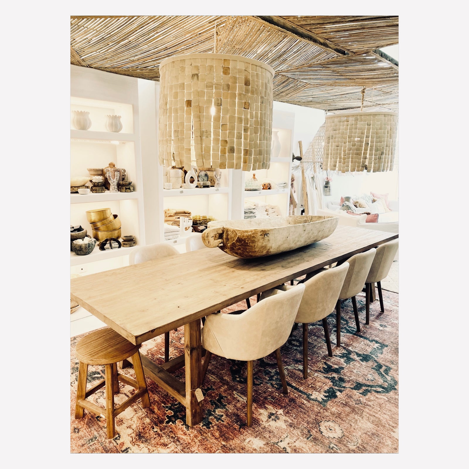 William : Classic Farmhouse Table