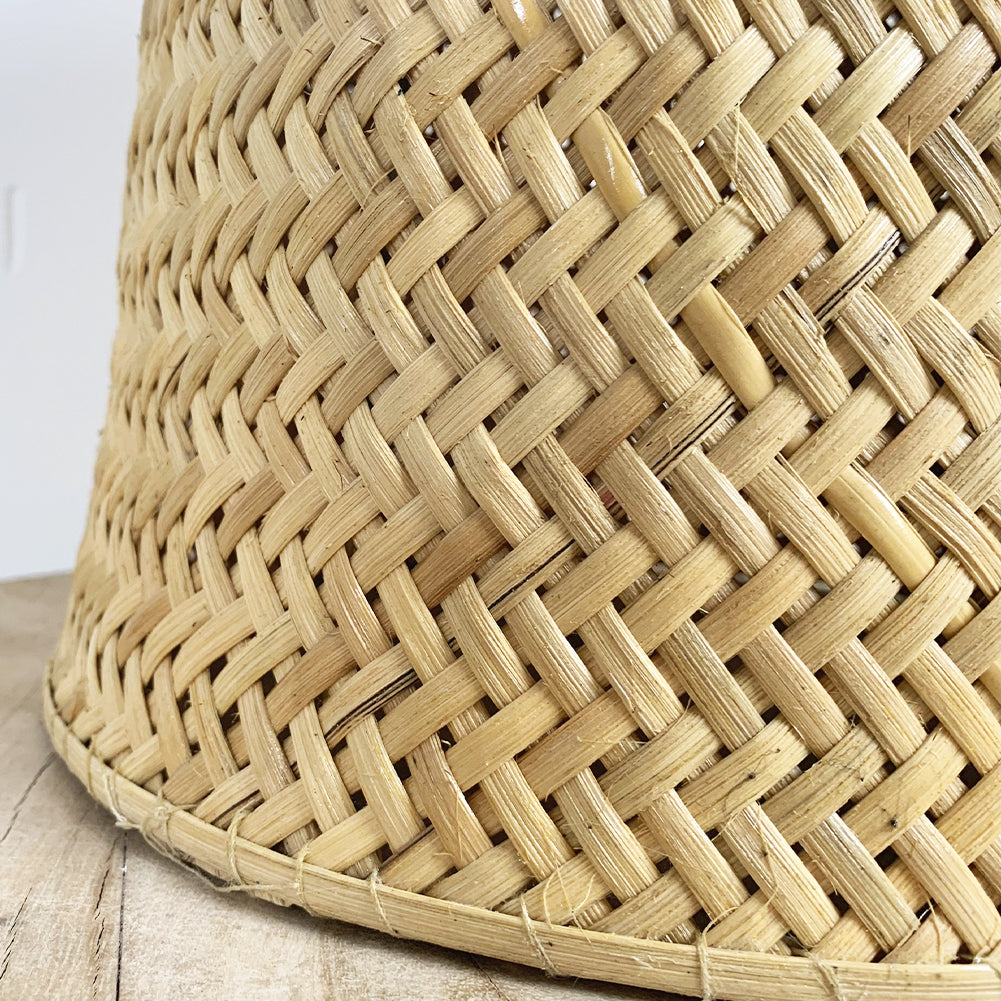 Piro : Rattan Table Lamp