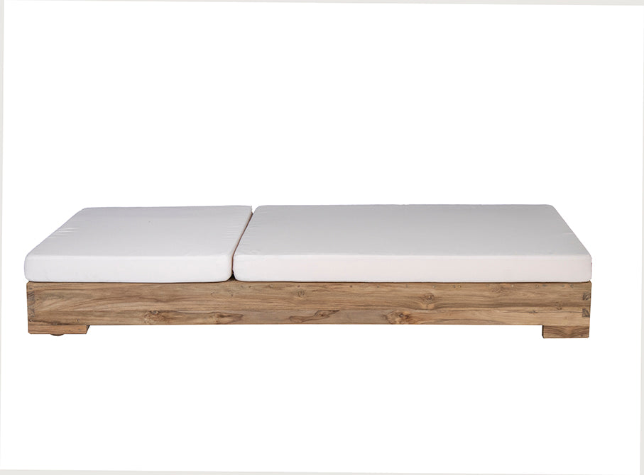 Banyu : Teak Outdoor Sunbed, Natural.