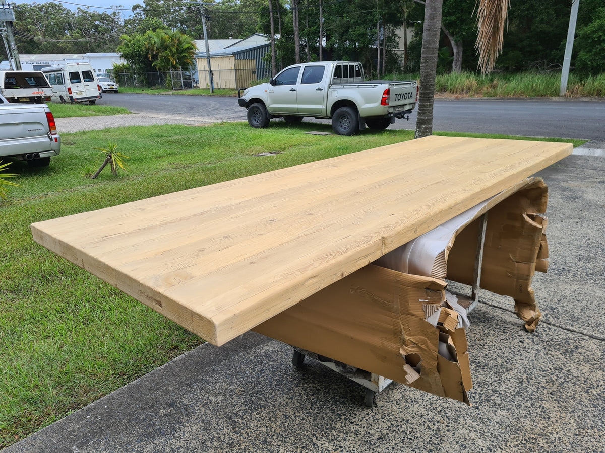 'Benjamin' Farmhouse Dining Table 3m, Bleached | OUTLET