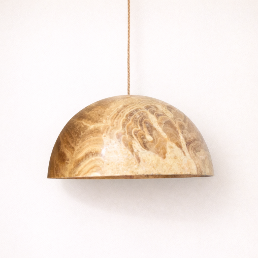 Shumba : Onyx polished pendant lamp