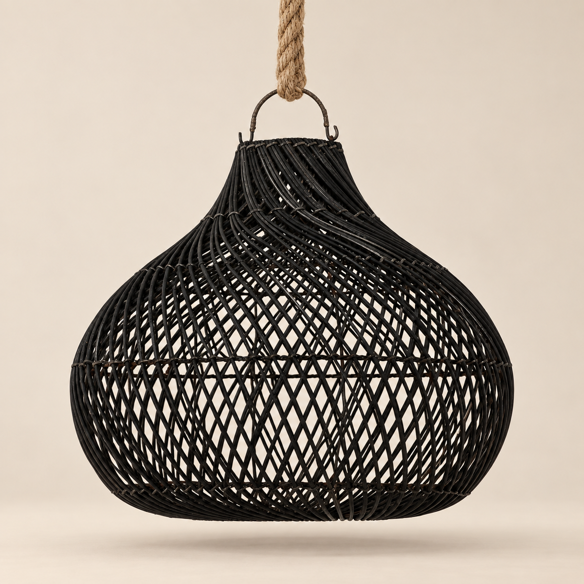 Pendant Light : Pear : Rattan Pendant | Black | OUTLET