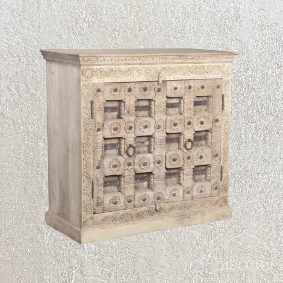 Astana : Carved 2 Door Cabinet.