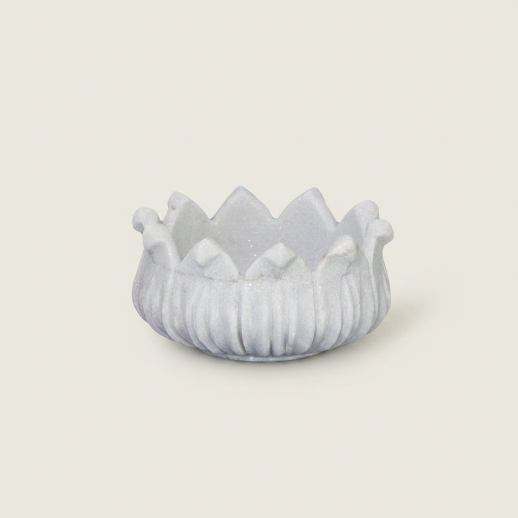 Fleur : Round Lotus Flower Candleholder