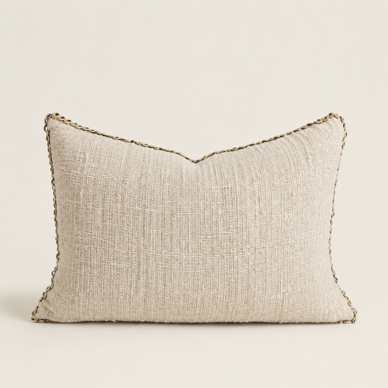 Cushion : Salim : Cushion | Shell | 40 x 60cm