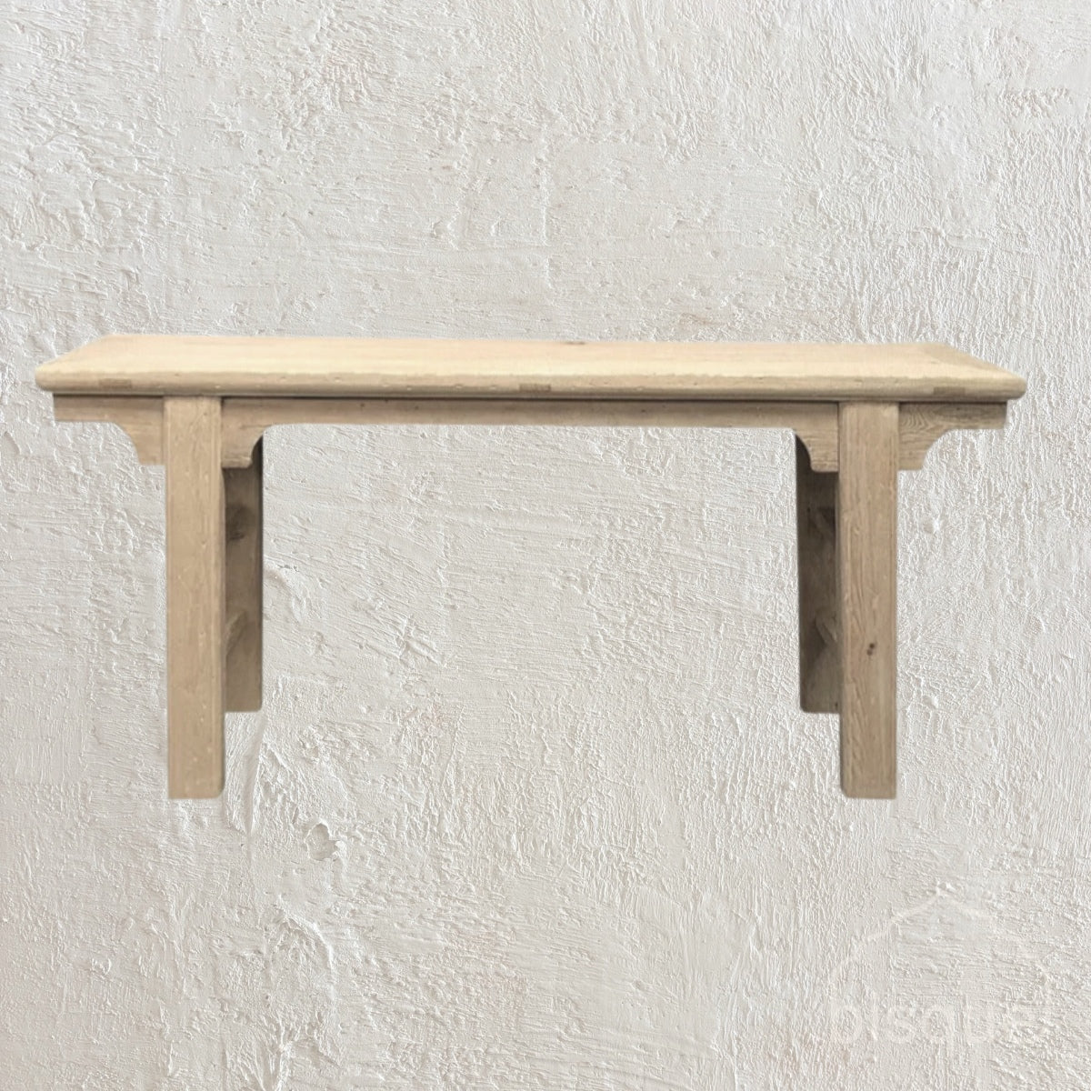 Lee :  Oriental Console, Old Pine