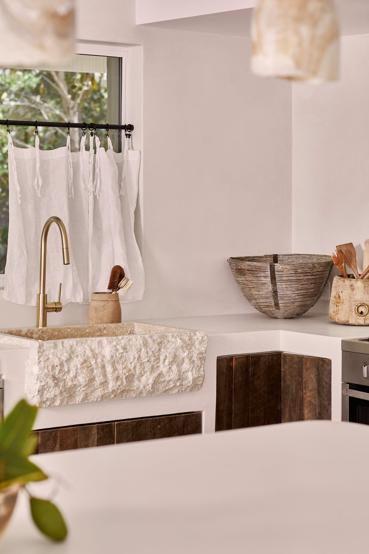 Alina : Onyx Pendant Light