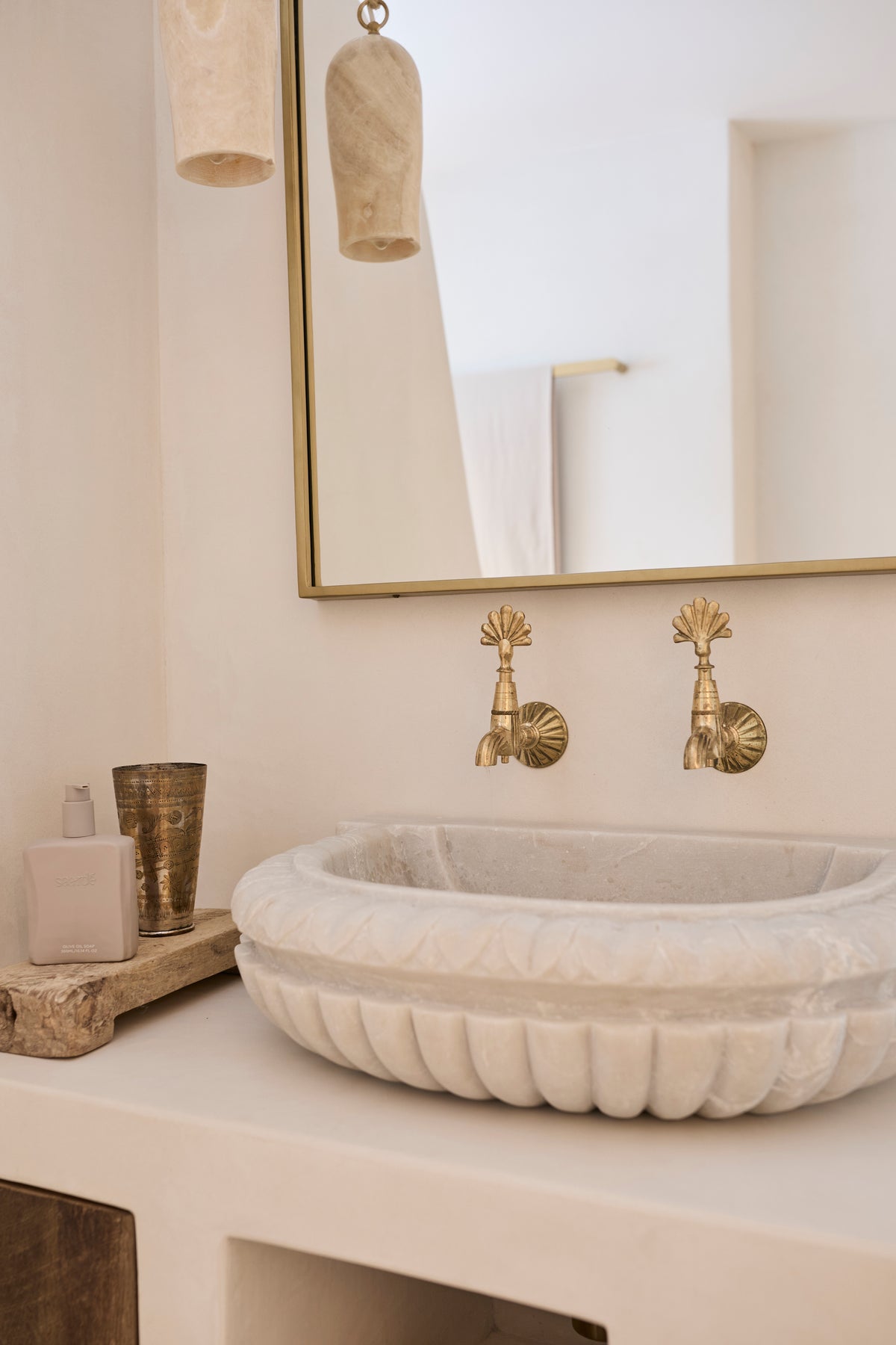 Leni : Onyx Pendant Light