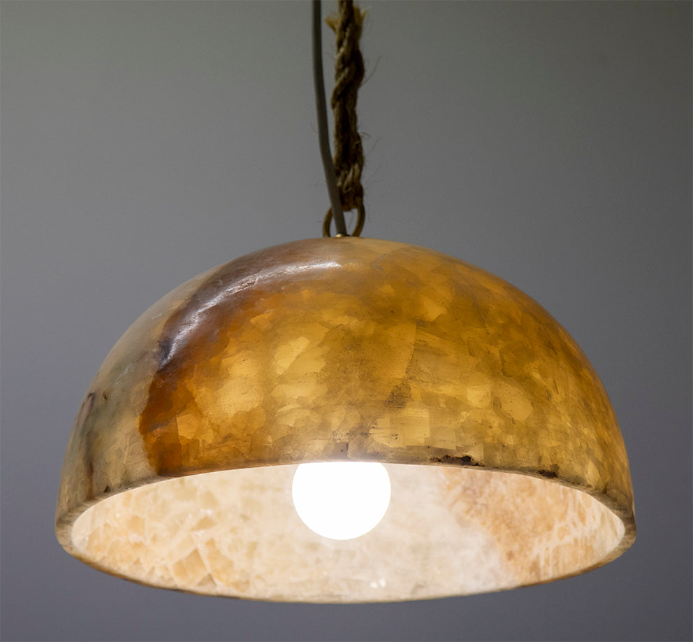 Shumba : Onyx polished pendant lamp