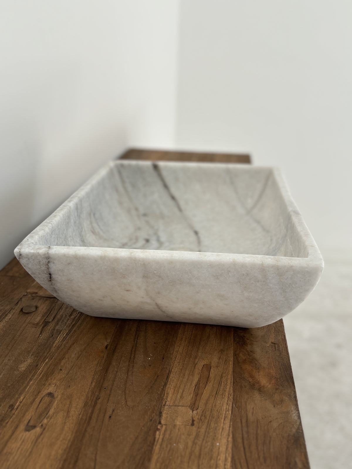 Ela : Rectangle Basin, White Marble