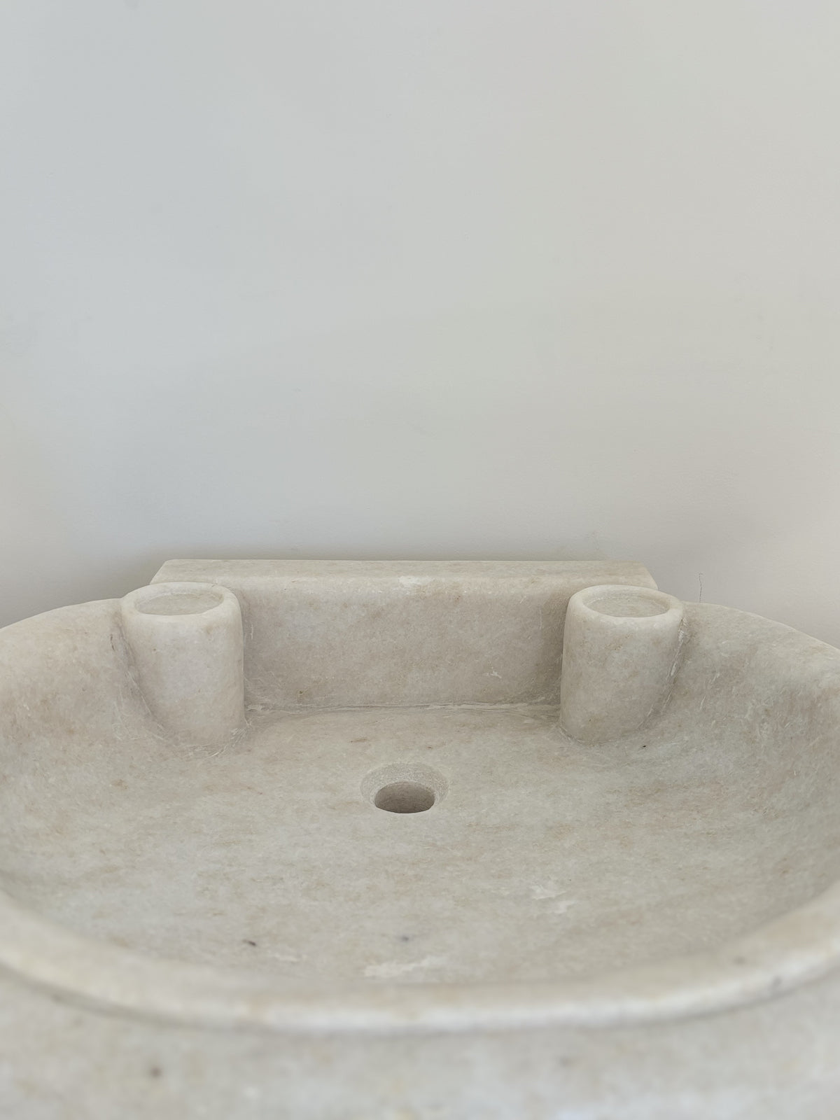 Eshana : Carved Marble Basin