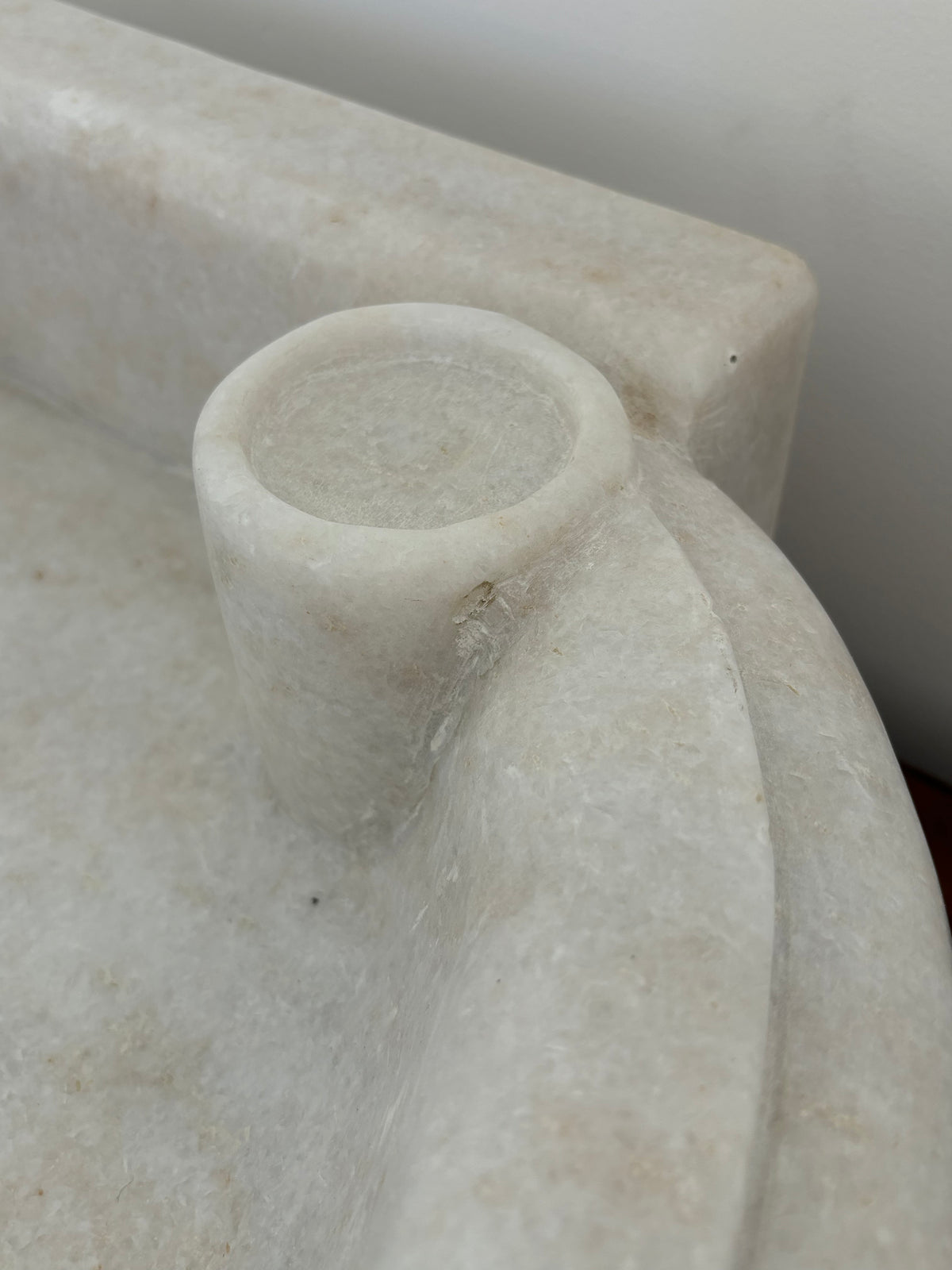Eshana : Carved Marble Basin