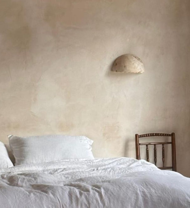 Jumbani : Onyx Wall Sconce.