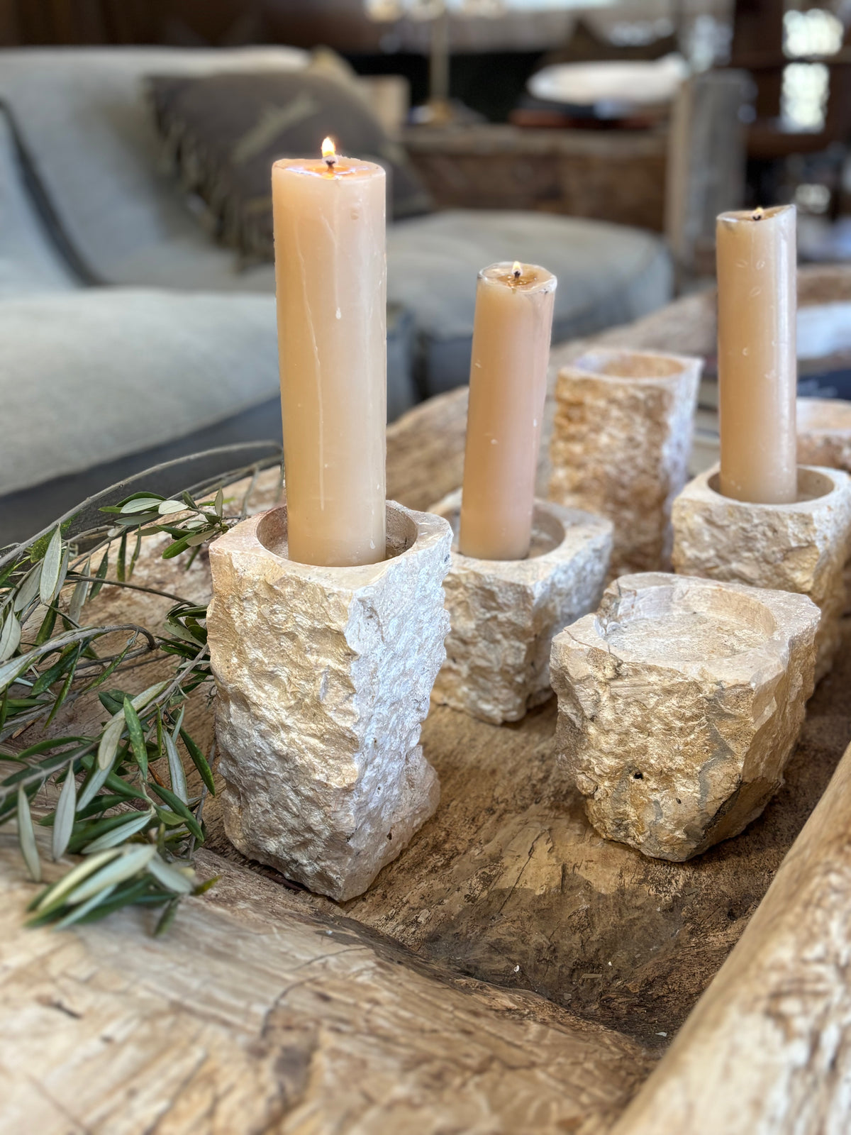 Loana : raw marble candle holder, large