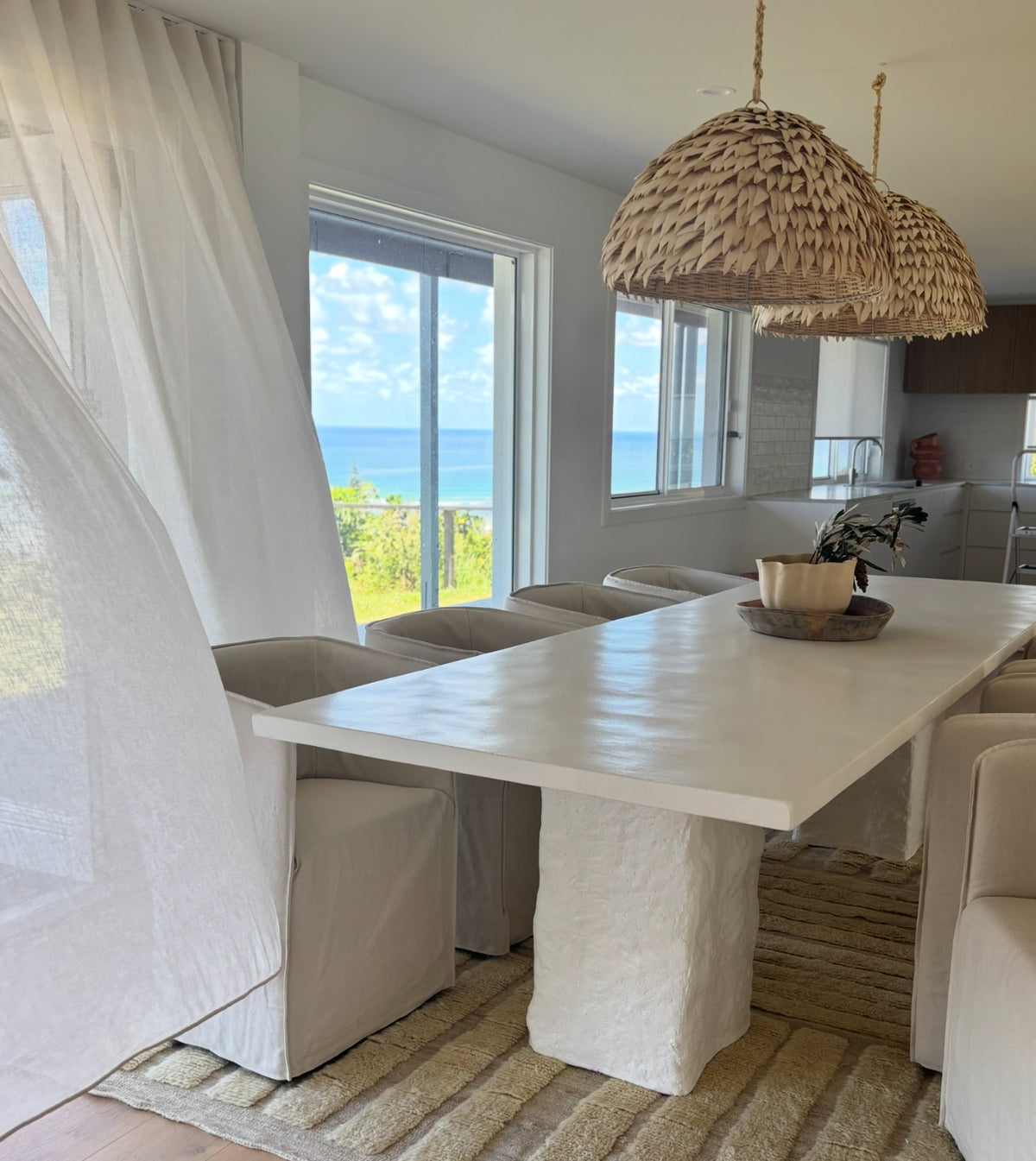 AFONSO - GRC AND RESIN DINING TABLE WHITE	300 X 100 X H 77 CM