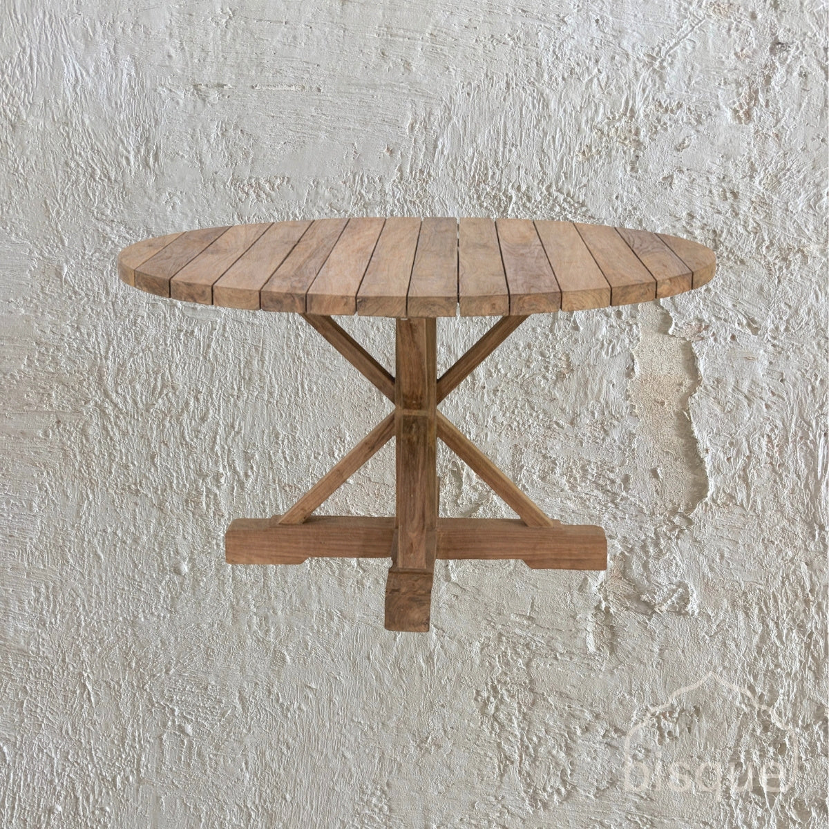Budi :Teak Outdoor Round Dining Table Natural