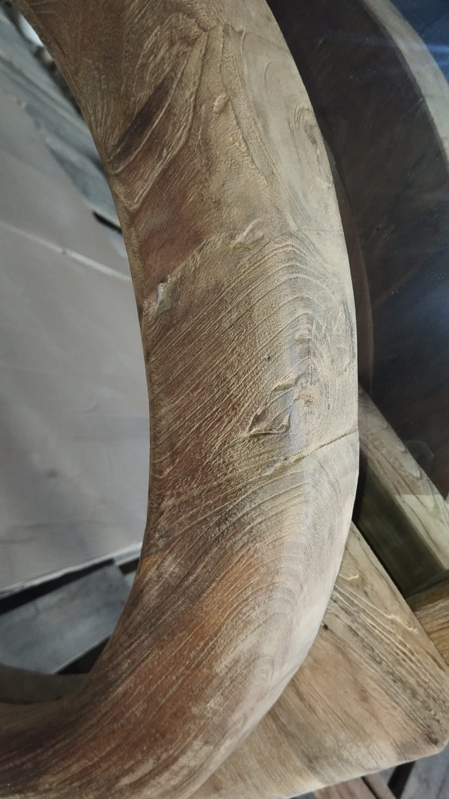 Johan : Round Teak Mirror