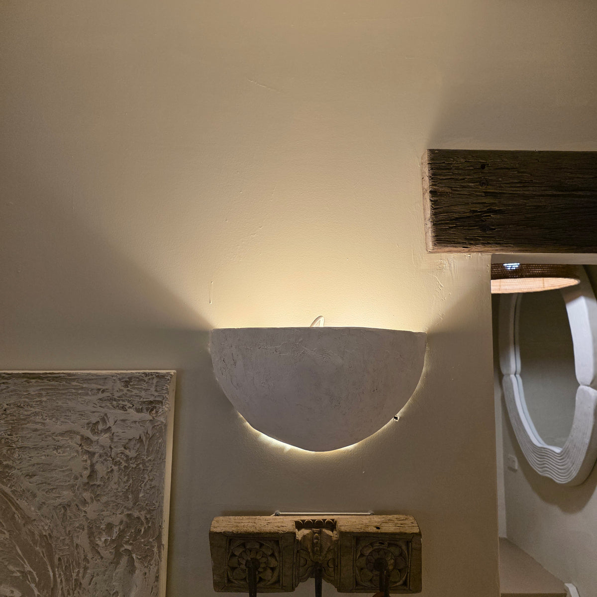 Wall Sconce: Mayangi : Clay | White