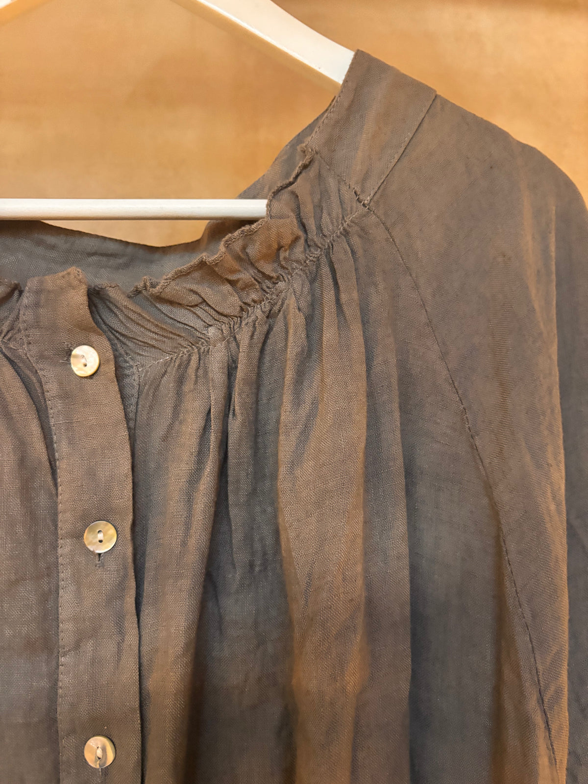 Anais: Italian Linen Top, One Size, Natural.