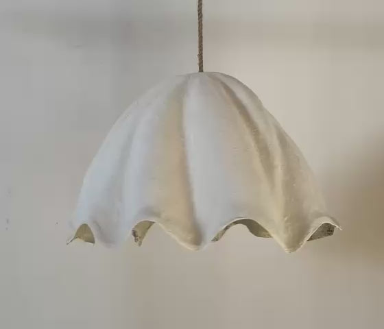 Ariana : Resin flower pendant