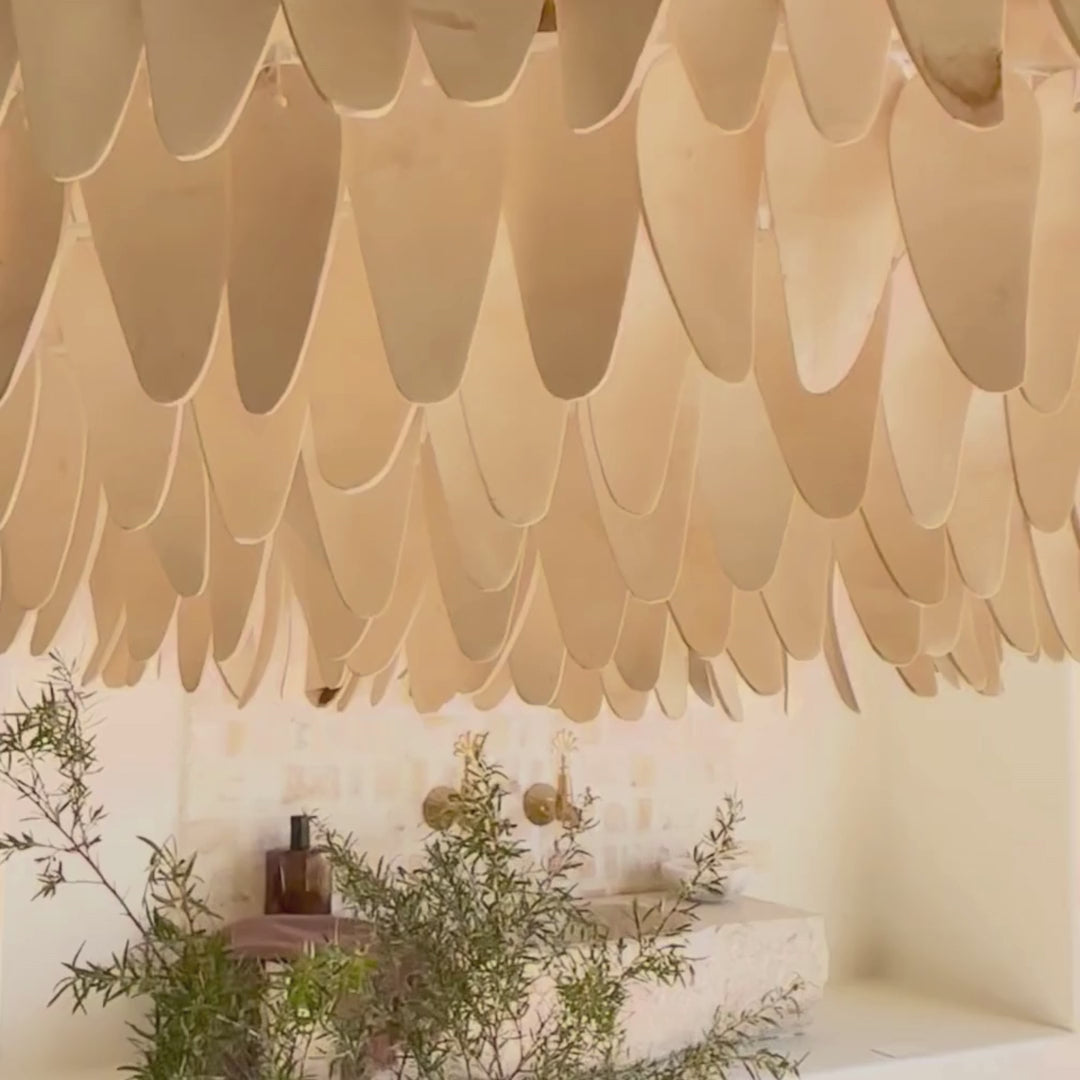 Niri : Coconut pendant