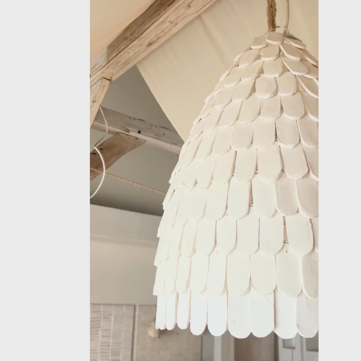 Yudi : Tall U Clay Pendant Light