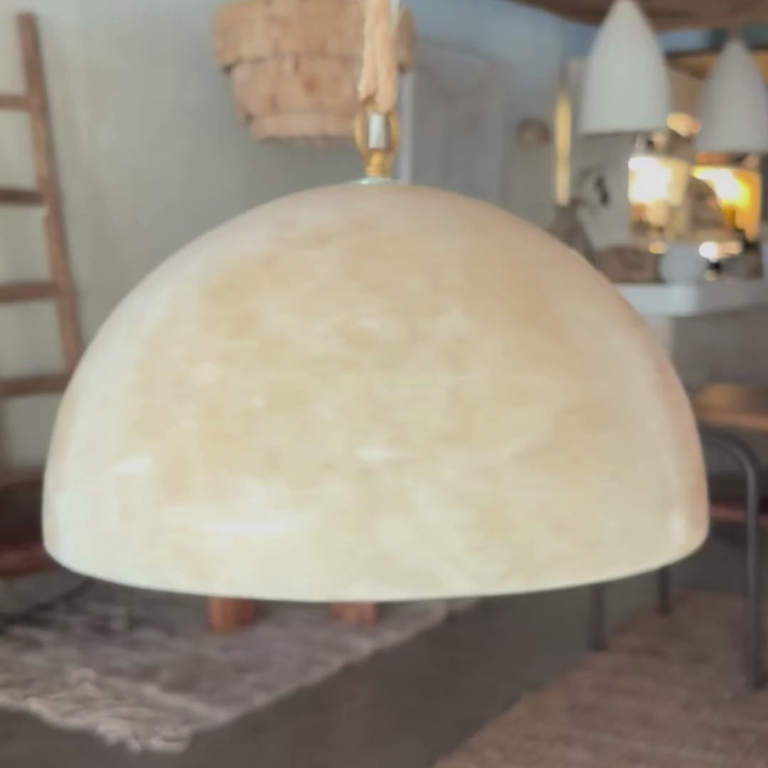 Shumba : Onyx polished pendant lamp