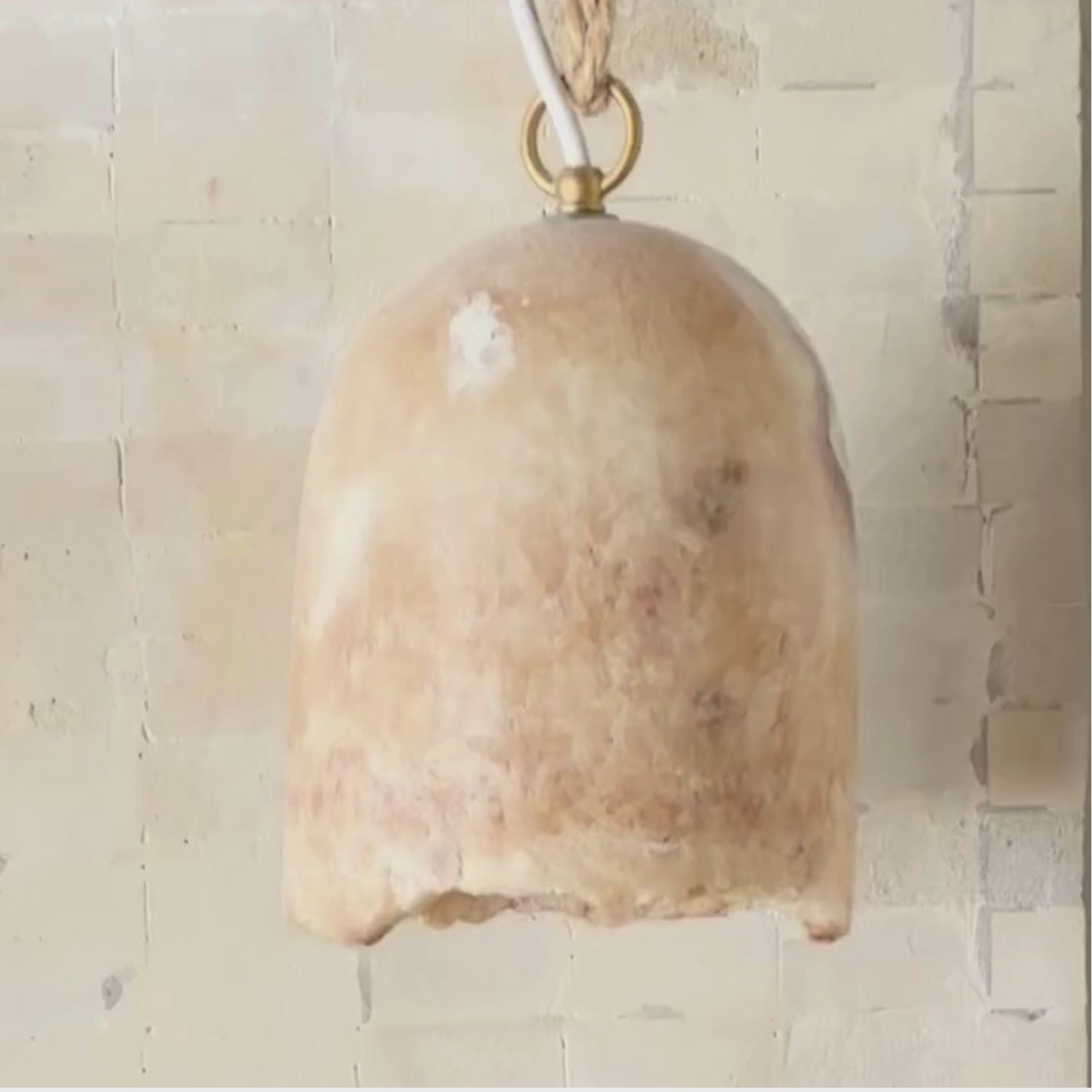 Alina : Onyx Pendant Light