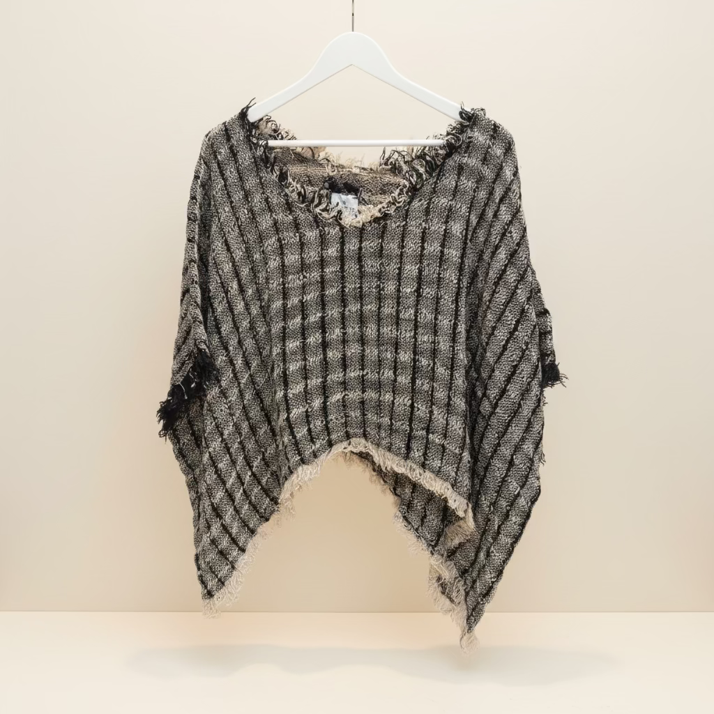Italian Linen : Saritar Loose Top, One size | Black & Natural