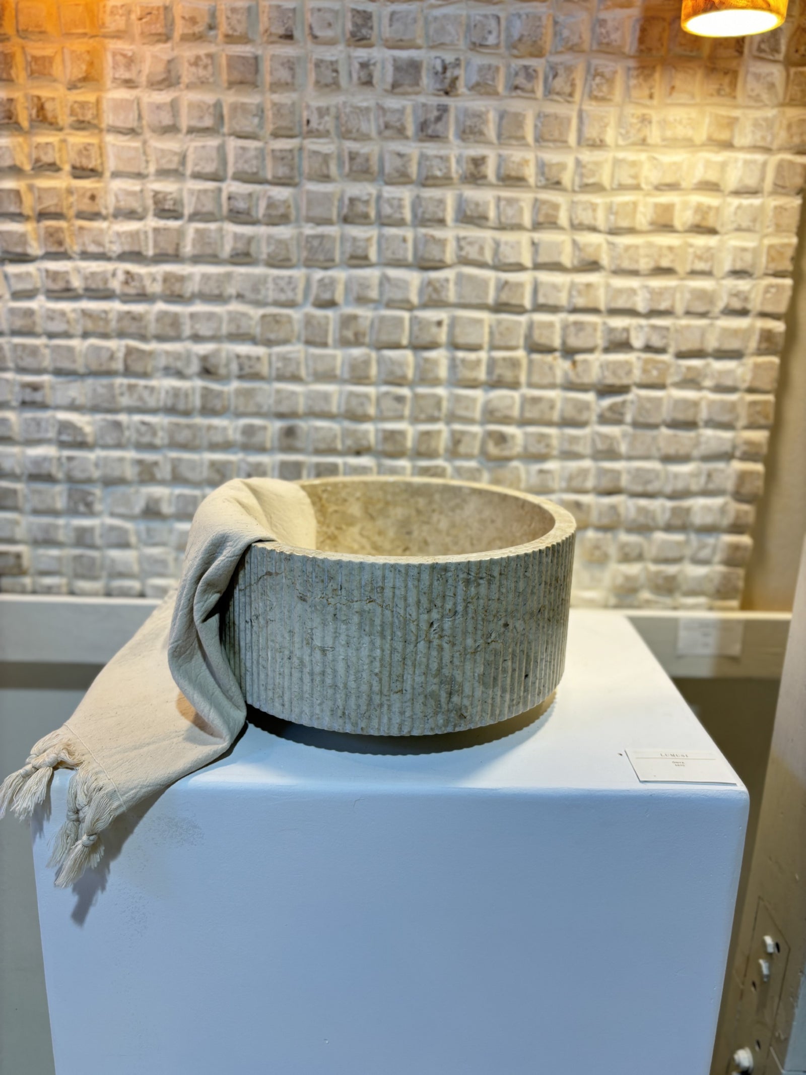 'Sawadi' Round Onyx Stone Basin